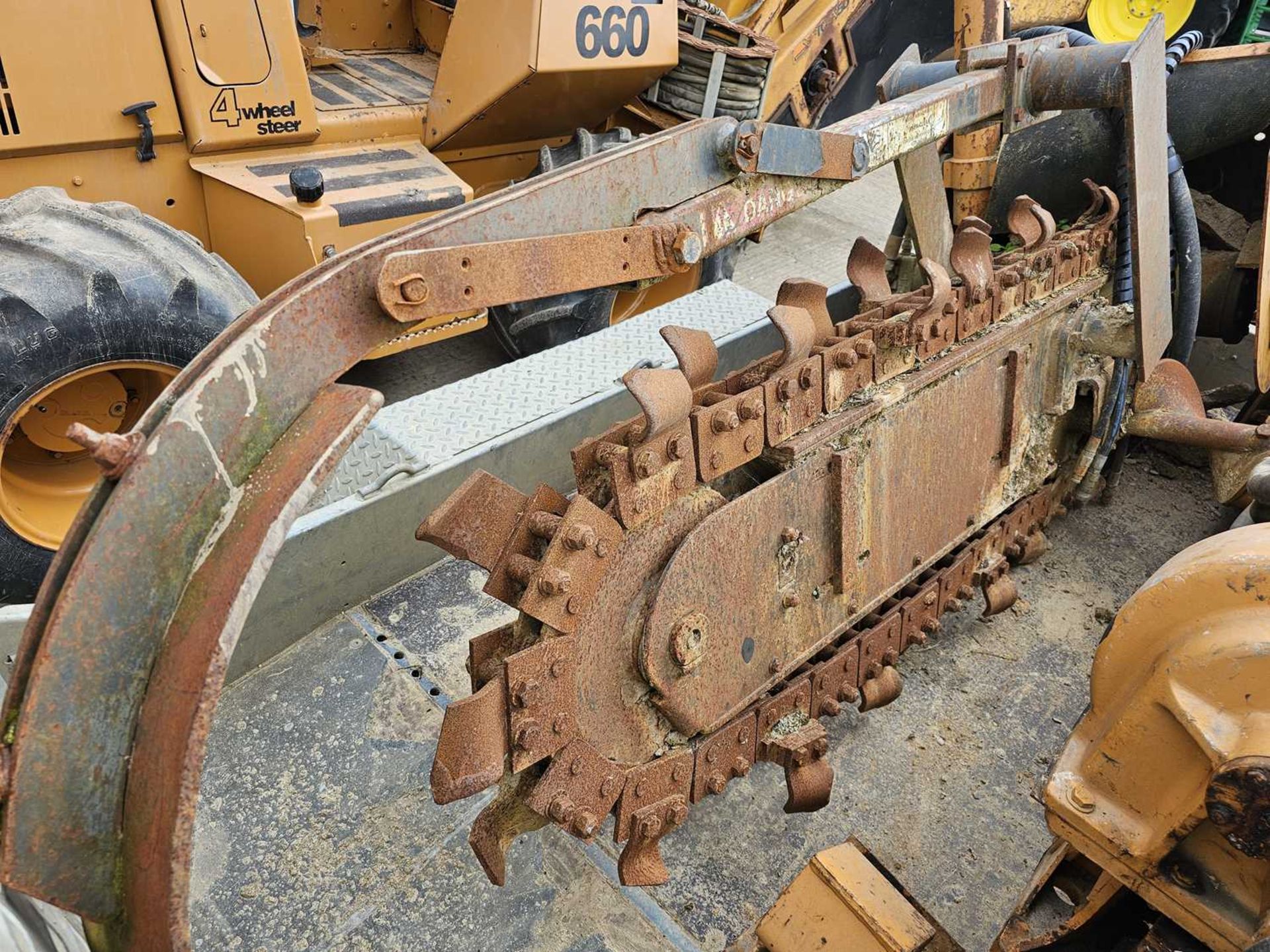 Case 660 4WD 4WS Trencher with TC450 Top Cutter, Chain Trencher, Mole Plough - Image 31 of 39