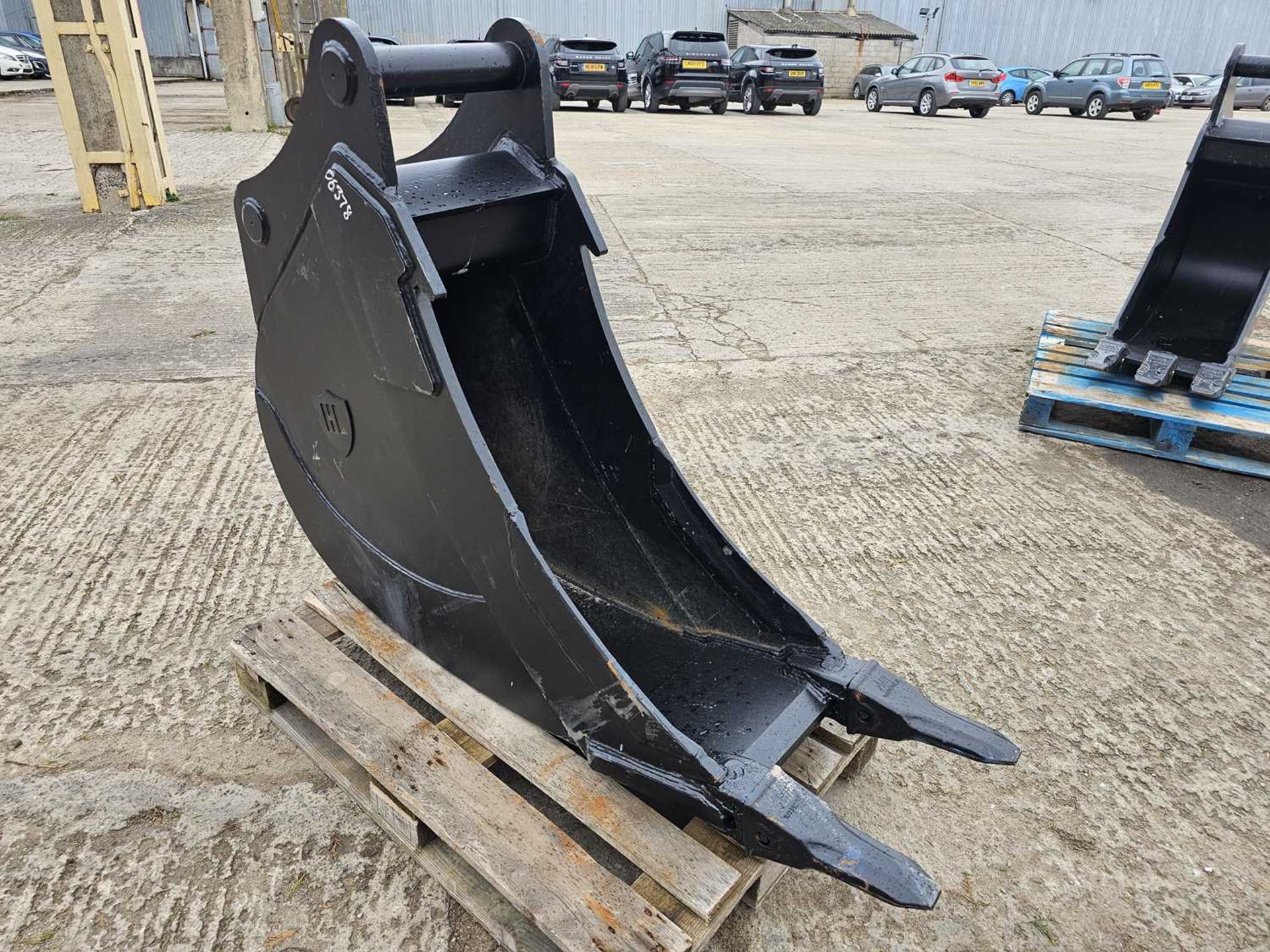 Unused 2023 Hardlife 200-UD-450 18" Digging Bucket 80mm Pin to suit 20 Ton Excavator - Image 4 of 7