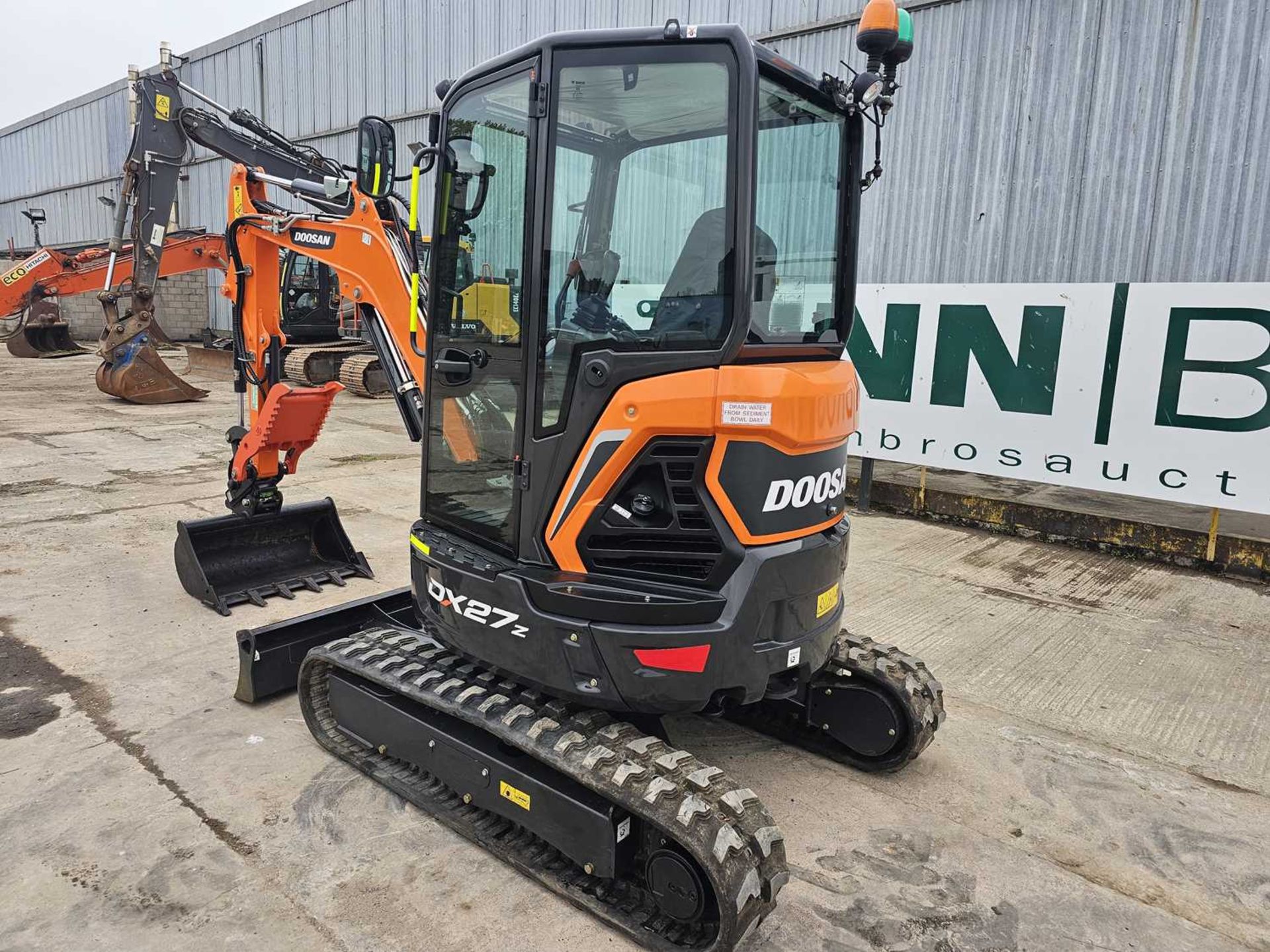 2020 Doosan DX27Z, Rubber Tracks, Blade, Offset, CV, Whites Hydraulic QH, Bobcat Hydraulic Thumb, Pi - Image 5 of 37