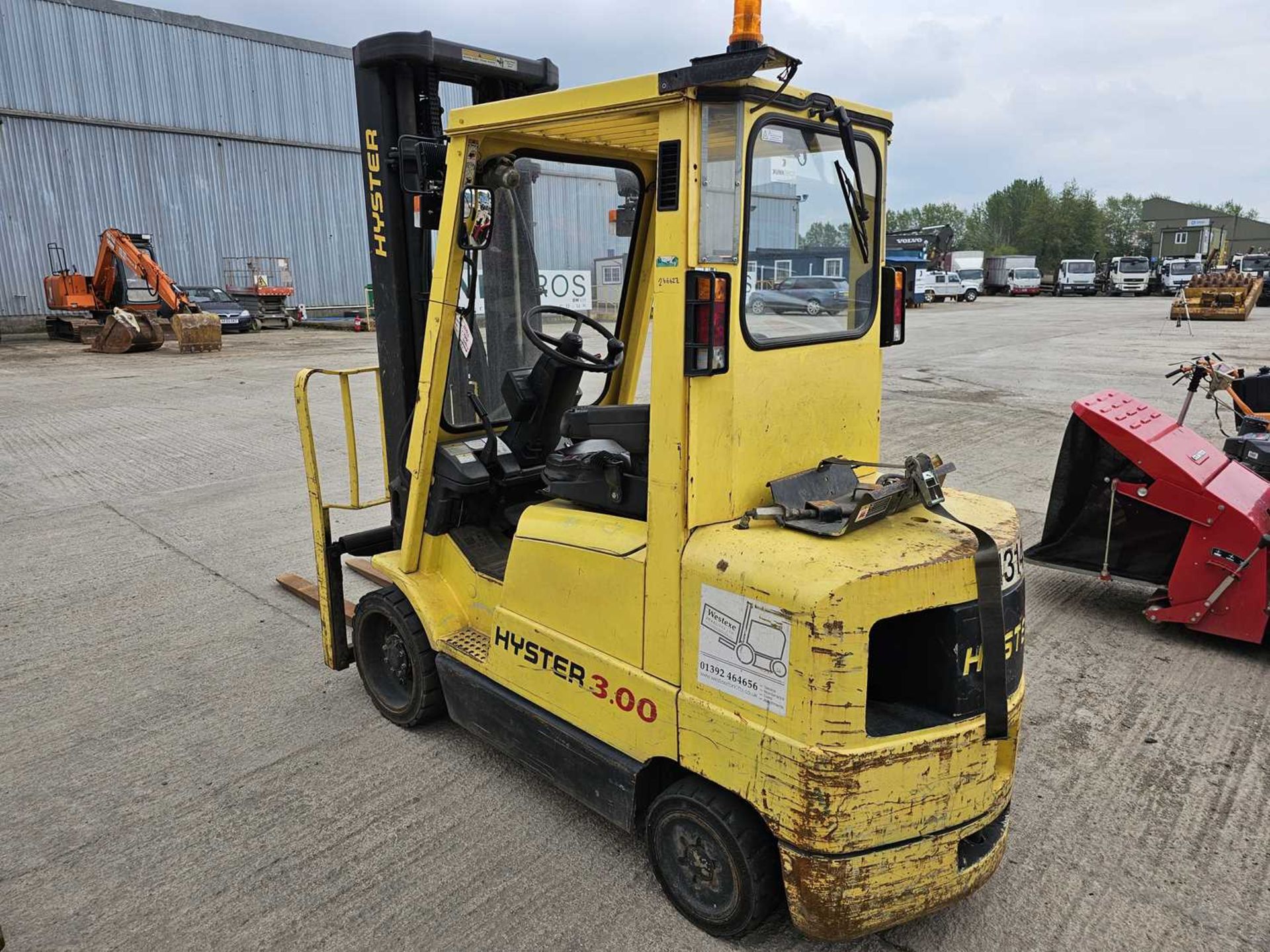 2002 Hyster S3.00XM-U Gas Forklift, 3 Stage Free Lift Mast, Side Shift, Forks (Non Runner) - Image 2 of 15