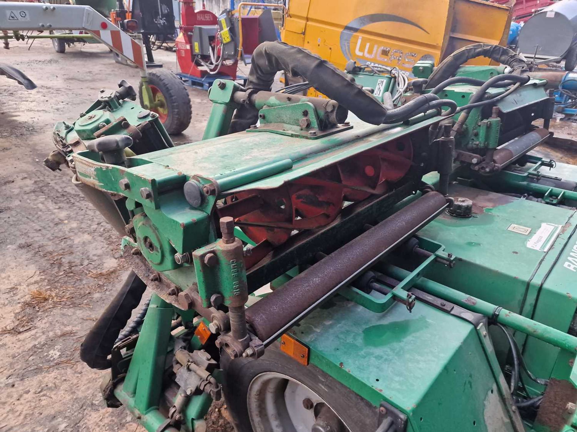 Ransomes TG4650 Single Axle PTO Driven 7 Gang Mower - Image 13 of 16