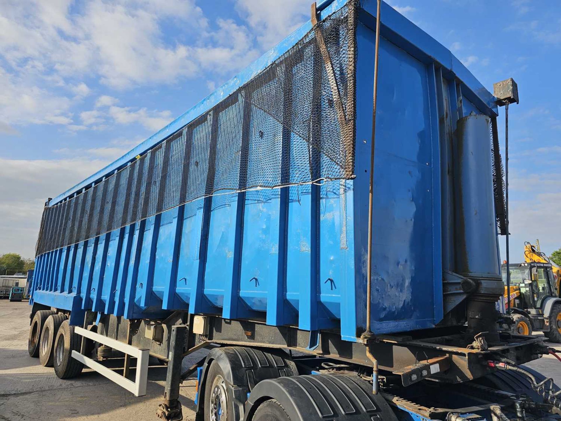 2008 Montracon Tri axle Bulk Tipping Trailer, WLI, 50/50 Sheets, Barn Doors (Tested 03/25) - Image 4 of 14