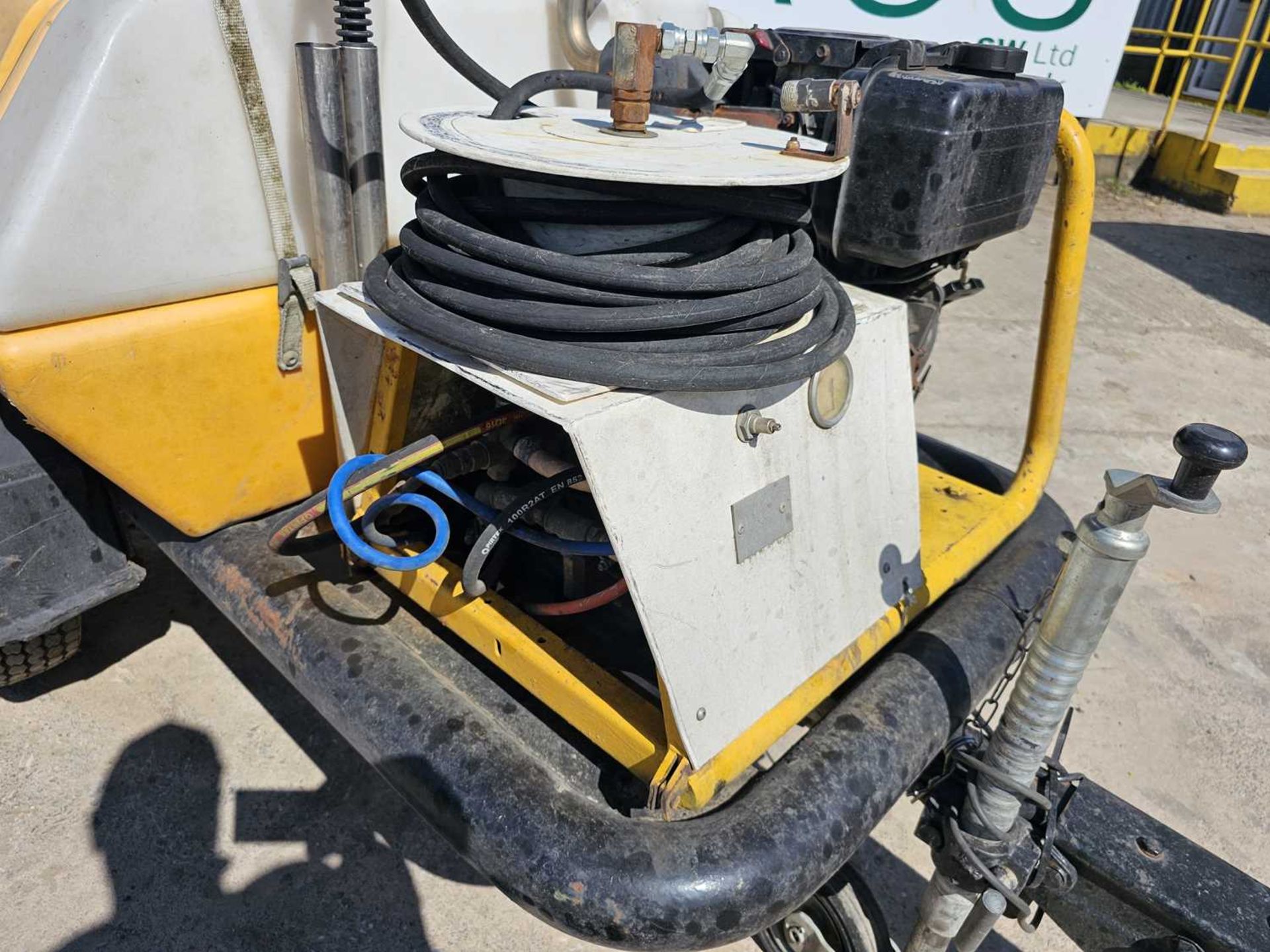 Brendon Bowsers Single Axle Plastic Water Bowser, Yanmar Diesel Pressure Washer - Image 6 of 17