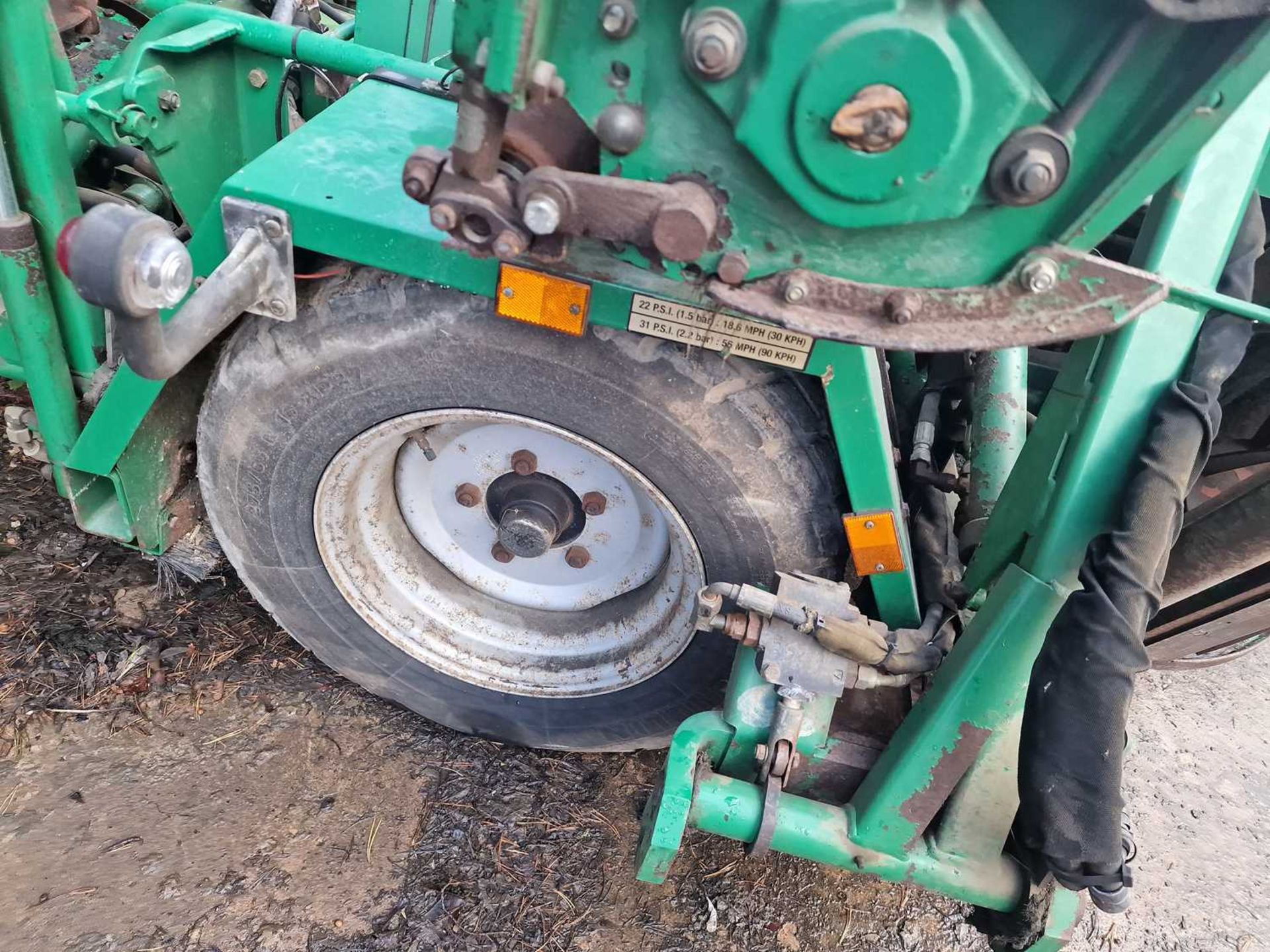 Ransomes TG4650 Single Axle PTO Driven 7 Gang Mower - Image 12 of 16