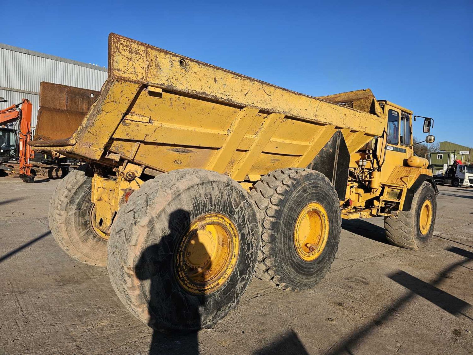 Volvo A25 6x6 Articulated Dumptruck, Reverse Camera - Image 6 of 27