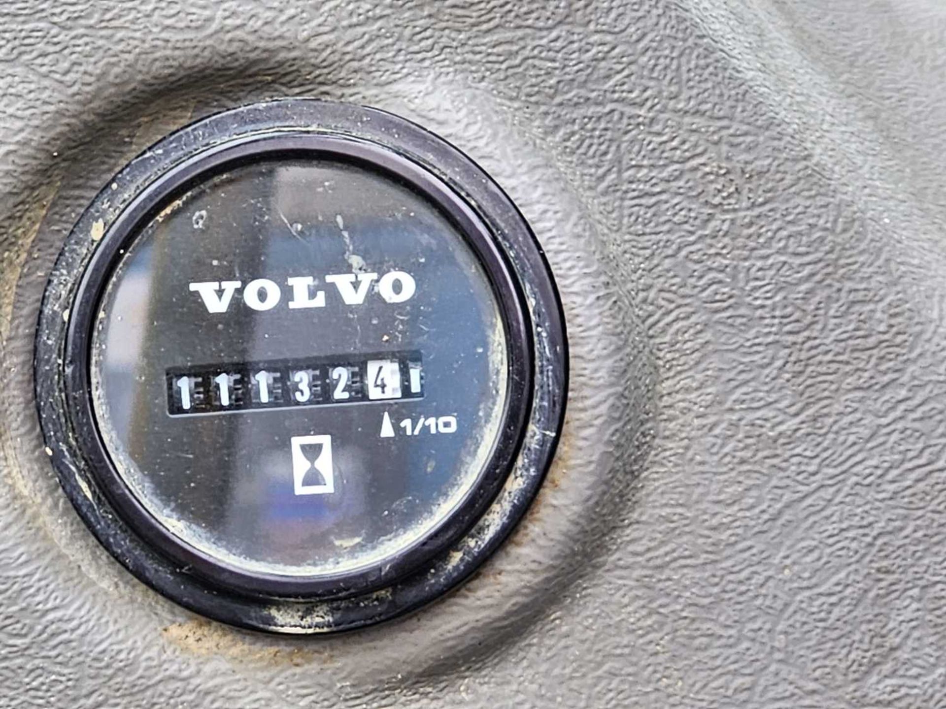2015 Volvo EC300EL 800mm Steel Tracks, CV, Miller Hydraulic QH, Piped, Auto Lube, Reverse Camera, A/ - Image 31 of 32