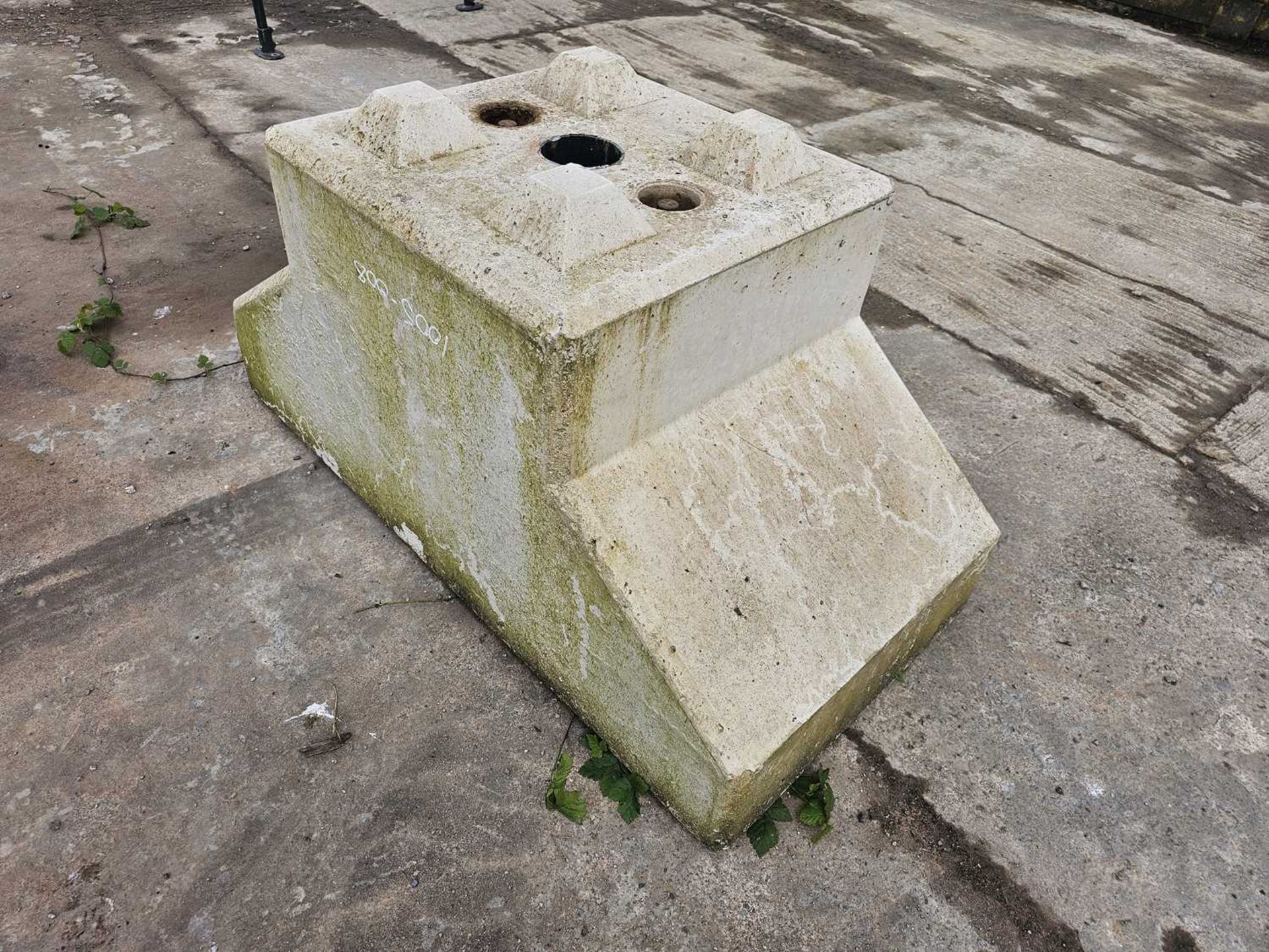 Concrete Foot Block (4 of) - Image 3 of 4