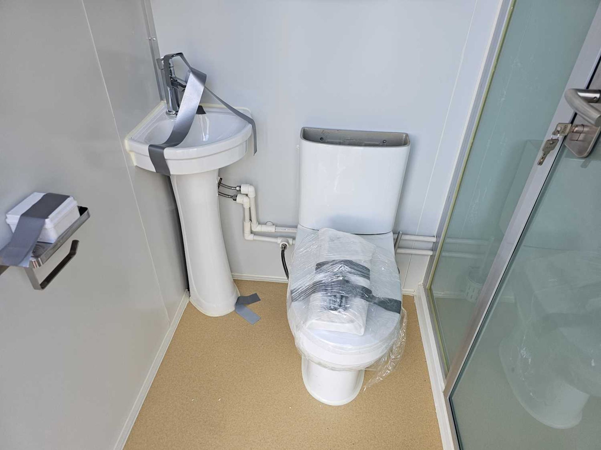 Unused Toilet & Shower Block - Image 7 of 8