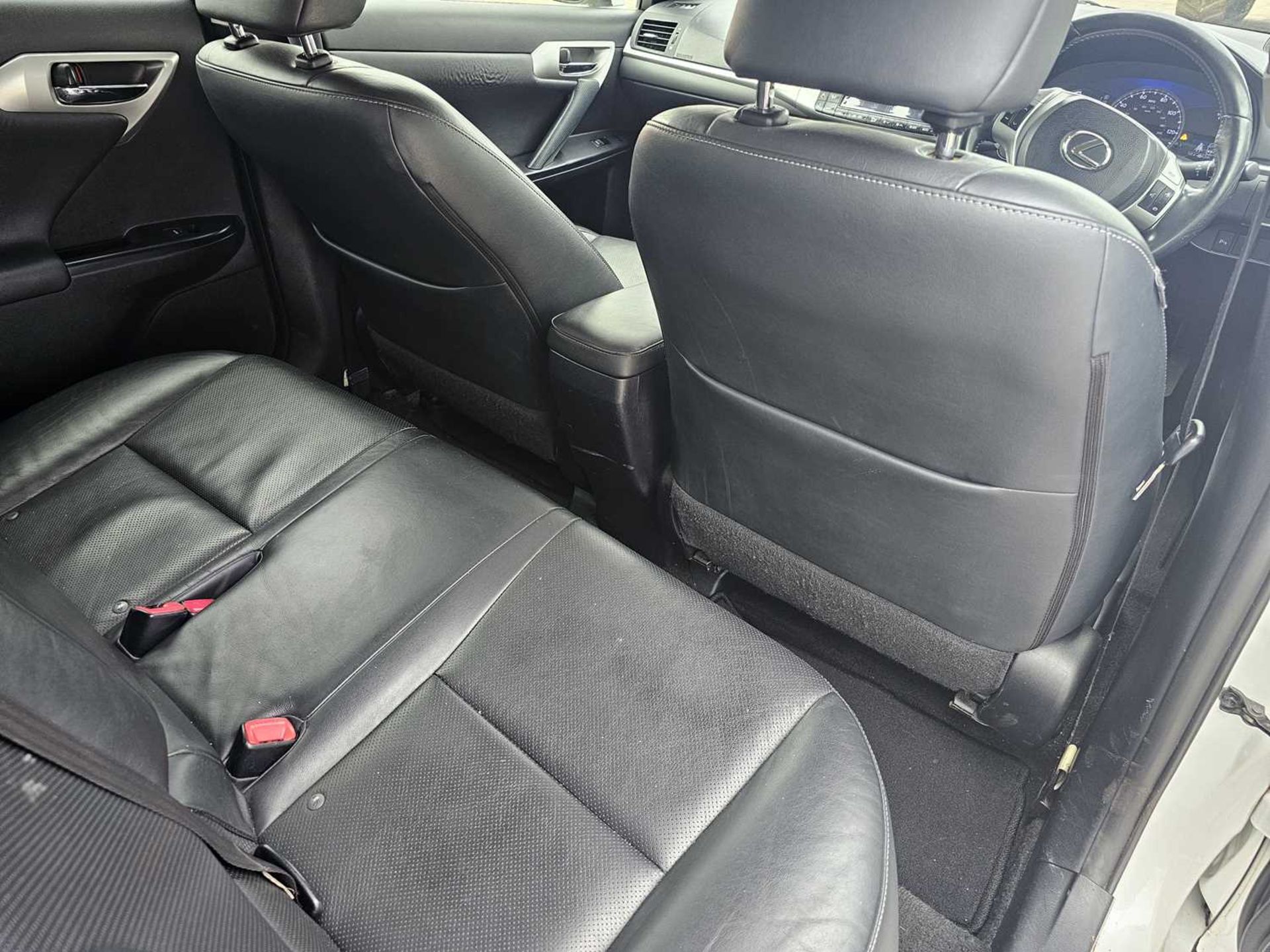 2011 Lexus CT200H Se-L Cvt Hybrid, Auto, Full Leather, Heated Seats, Bluetooth (NO VAT)(Reg. Docs. A - Image 18 of 26