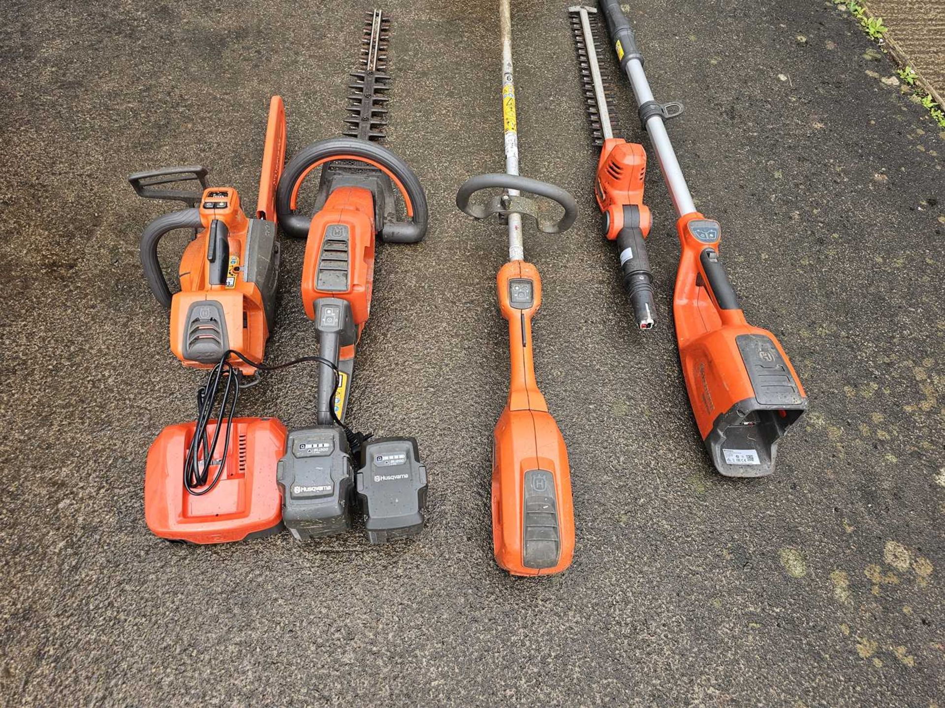 Husqvarna Cordless Multi Tool Set (T540i XP Chain Saw, 536LiHD60X Hedge Trimmer, 536LiLX Strimmer, 1 - Image 3 of 8