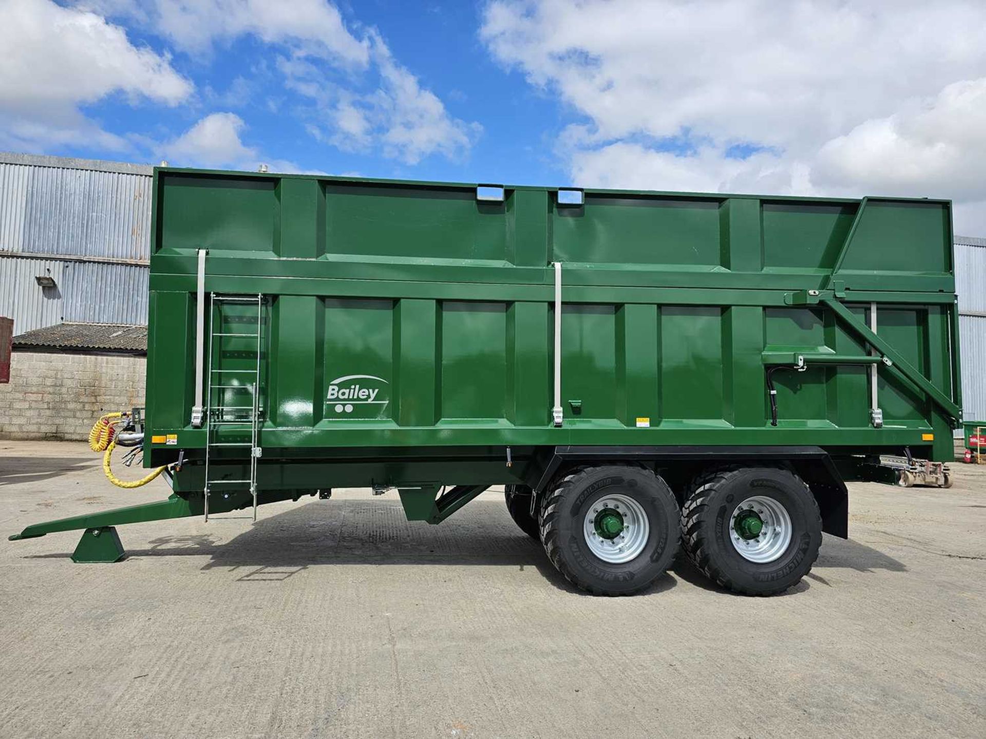 Unused 2022 Bailey TB2 18 Ton Twin Axle Silage Trailer, Sprung Draw Bar, Air Brakes, Hydraulic Tail  - Image 2 of 18