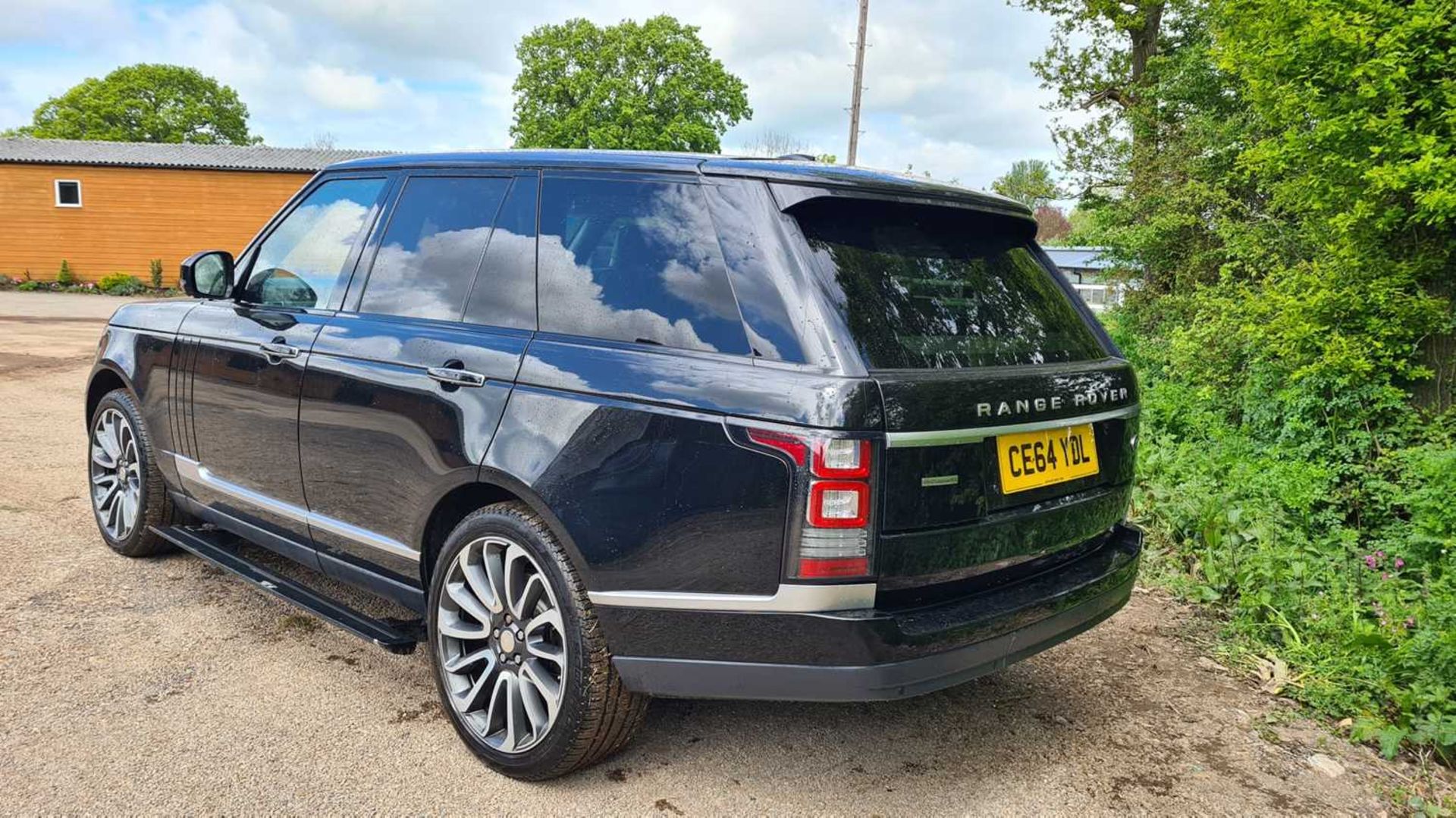 2014 Range Rover Autobiography SDV8, Auto, Paddle Shift, Parking Sensors, Full Leather, Heated Elect - Image 2 of 13