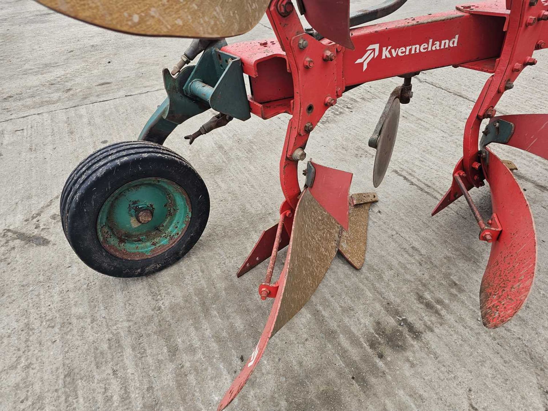 Kverneland KV85-240-8 5 Furrow Plough, Rear Disc, Rear Depth Wheel - Image 9 of 11