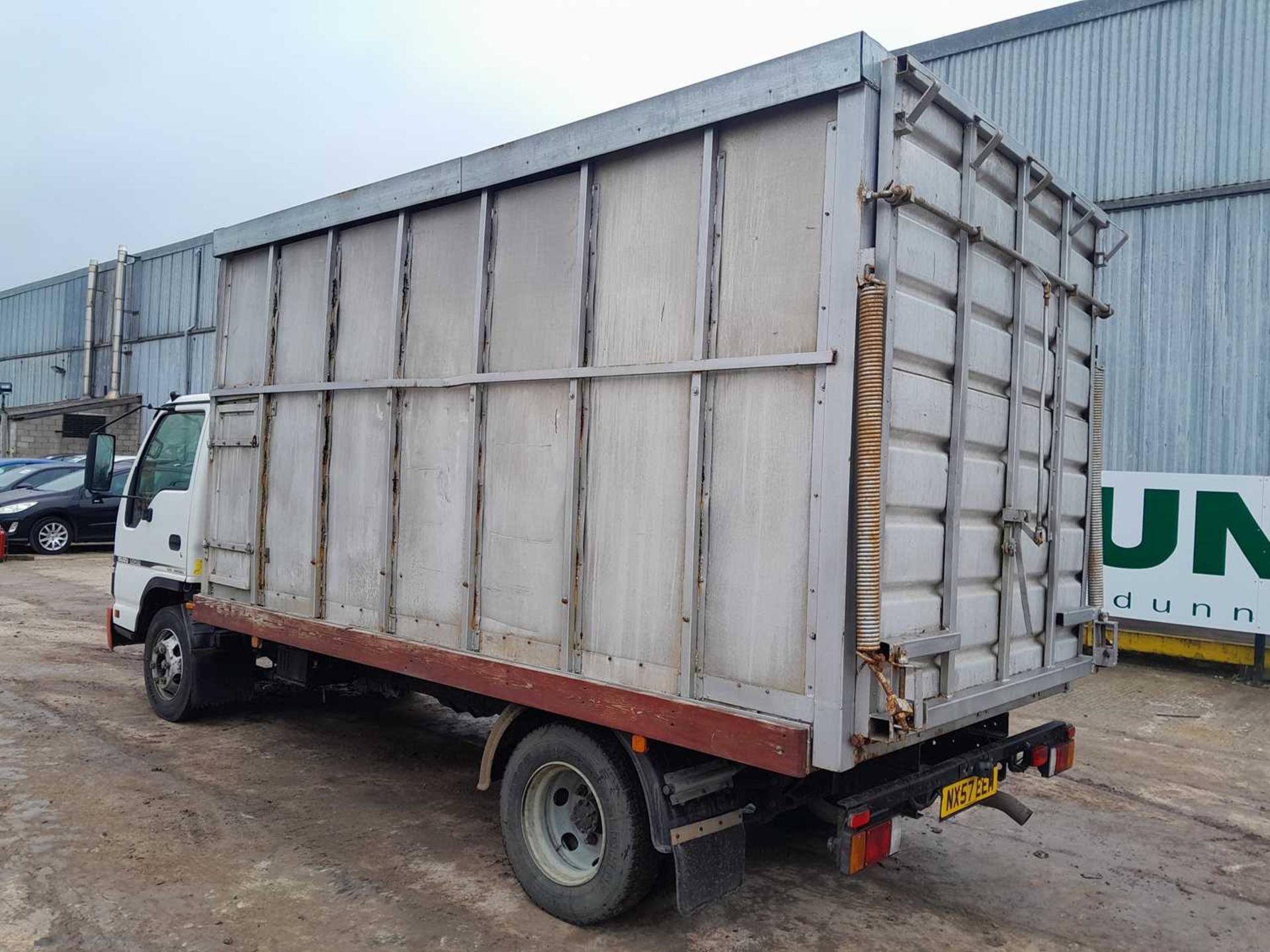 2007 Isuzu NQR 5.2L 4x2 Livestock Lorry, Manual Gear Box (Reg. Docs & Plating Certificate Available, - Bild 3 aus 20