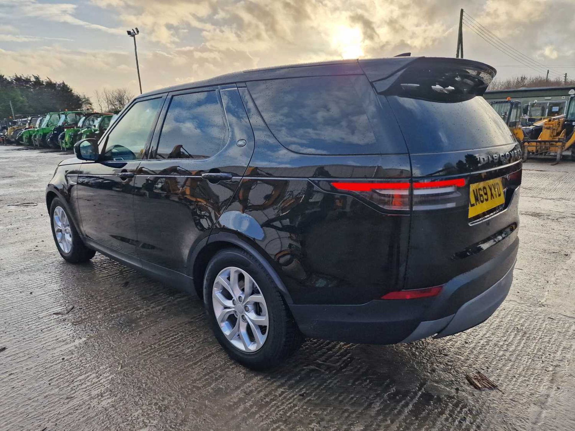 2019 Landrover Discovery SD4 SE 240 Commercial, Auto, Paddle Shift, Sat Nav, Reverse Camera, Parking - Image 3 of 26