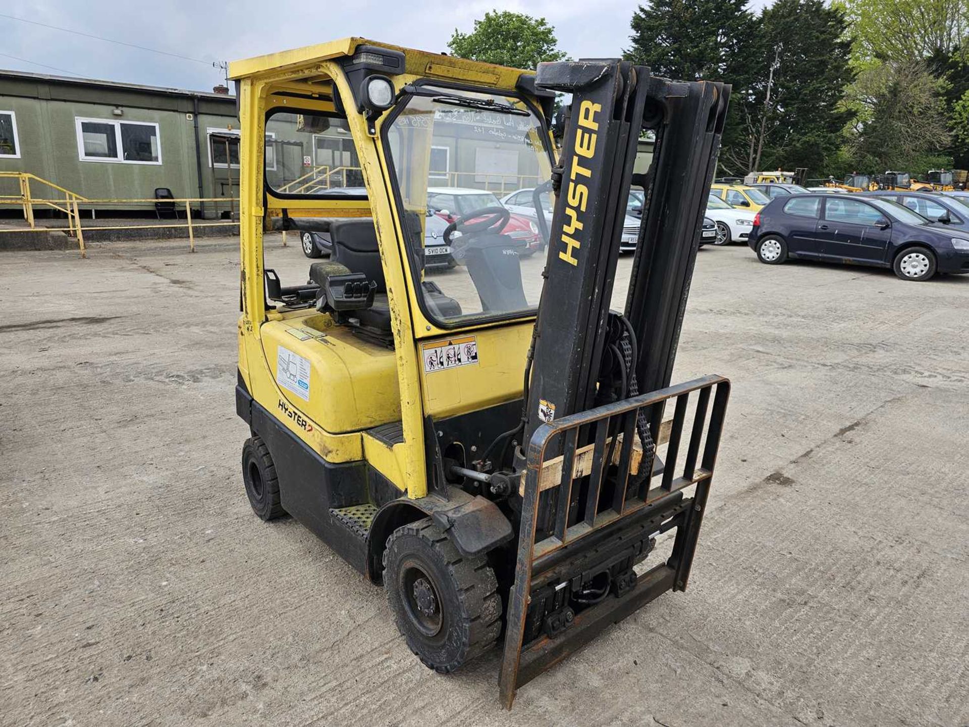 2007 Hyster H2.0FTS Gas Forklift, 3 Stage Free Lift mast, Side Shift (Starting Fault) - Image 4 of 16