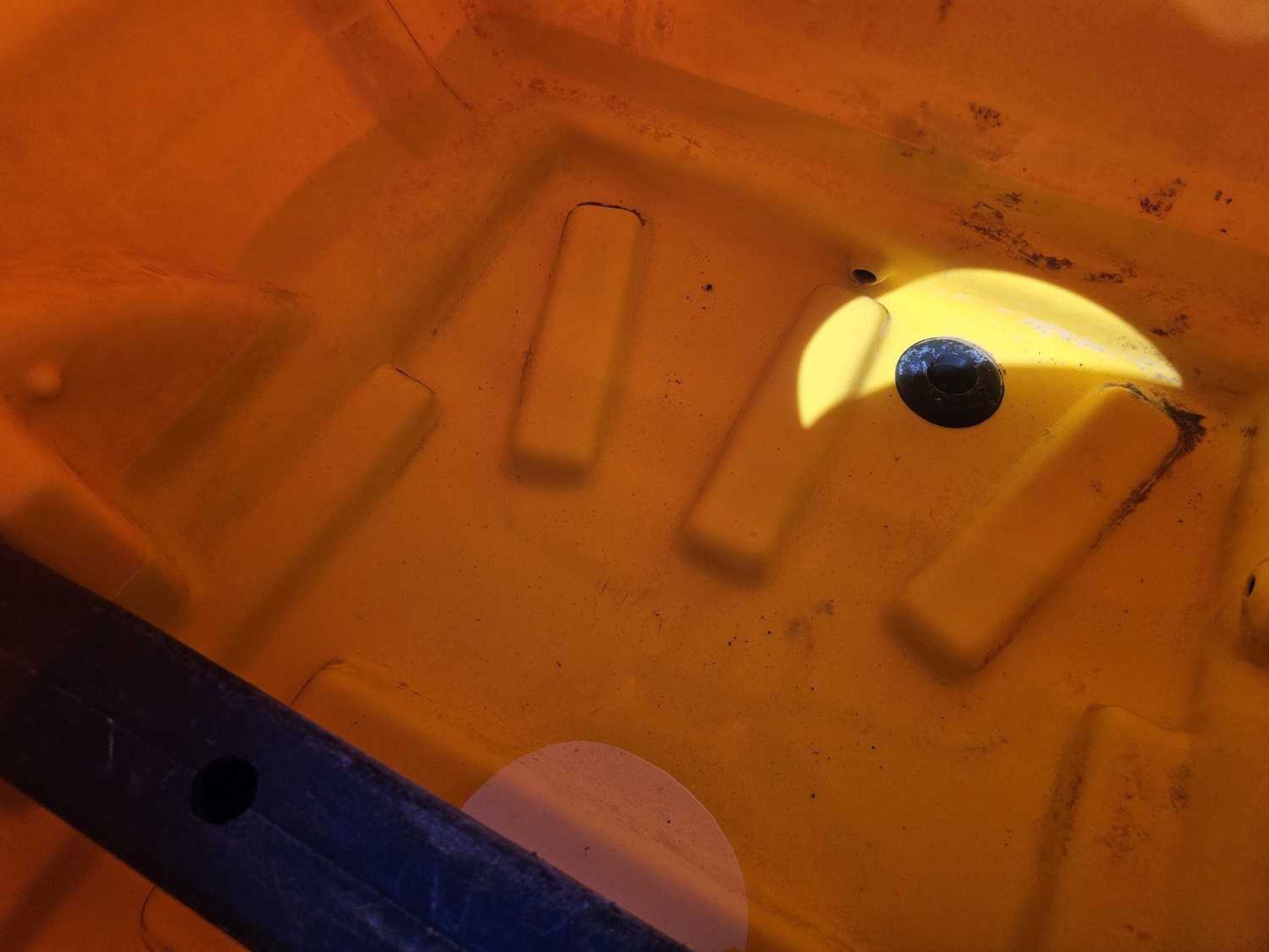Brendon Bowsers Single Axle Plastic Water Bowser, Yanmar Diesel Pressure Washer - Image 14 of 17