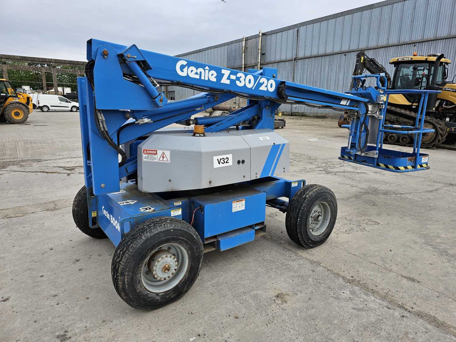 Genie Z30/20HD Wheeled Articulated Electric Scissor Lift Access Platform - Image 6 of 17