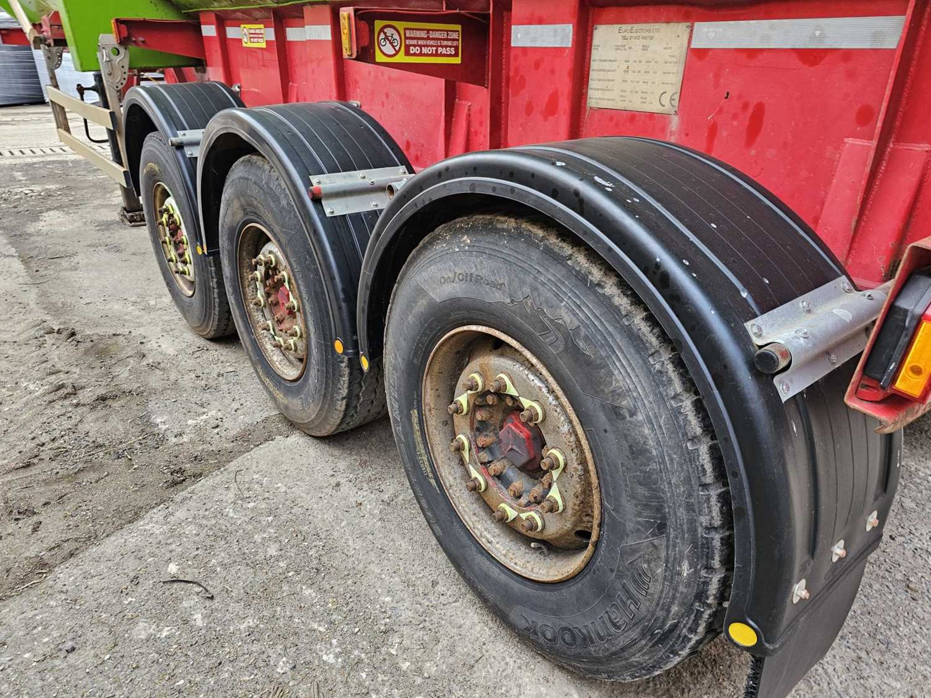 2003 Euro Ejectors ECT3A Tri Axle Ejector Trailer, Hydraulic Tail Gate, Front Lift Axle, Easy Sheet - Image 16 of 17