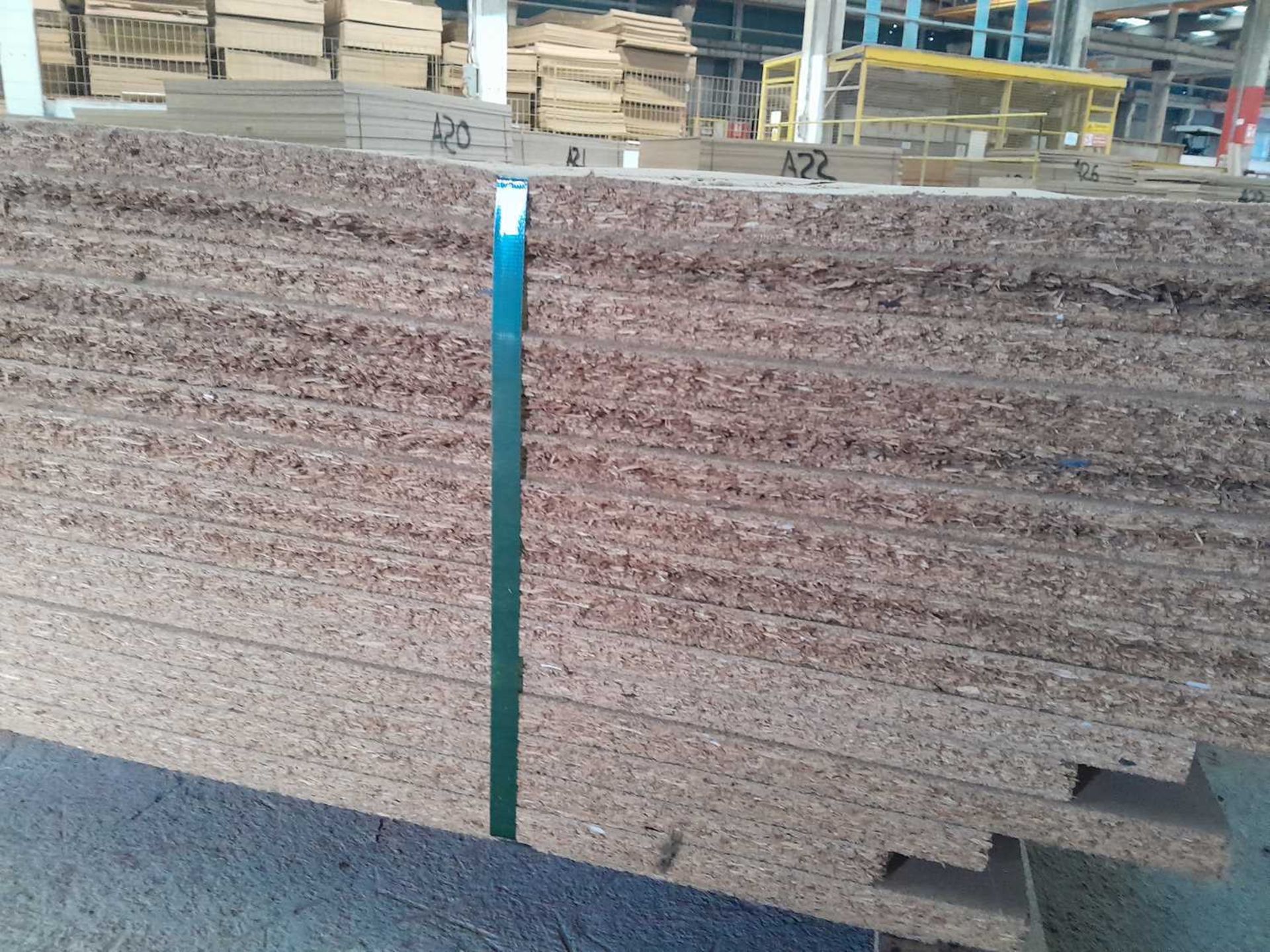Selection of Chip Board Sheets (243cm x 189cm x 25mm - 16 of) - Bild 3 aus 3