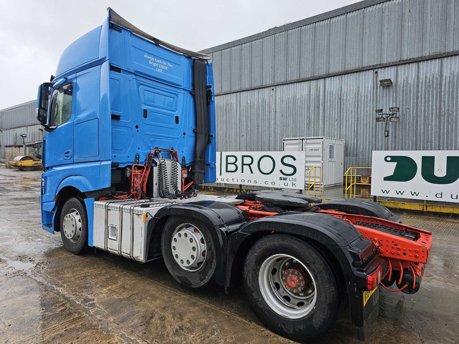 2014 Mercedes Actros 6x2 Mid Lift, Slider, Automatic Gear Box, A/C, (Reg. Docs. & Plating Certificat - Image 3 of 21