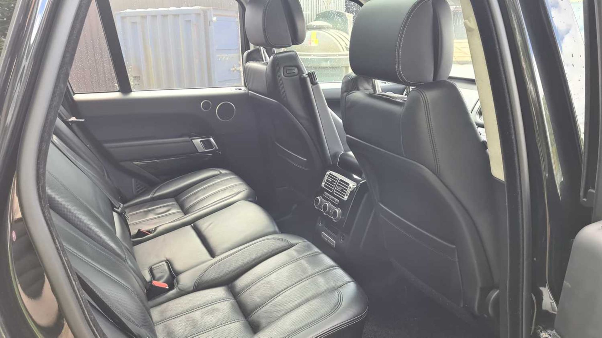 2014 Range Rover Autobiography SDV8, Auto, Paddle Shift, Parking Sensors, Full Leather, Heated Elect - Image 8 of 13