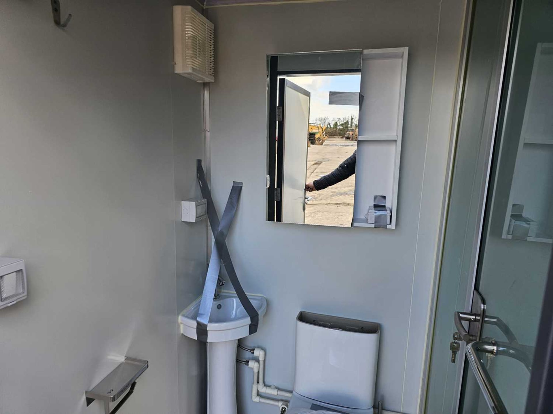 Unused Toilet & Shower Block - Image 8 of 8
