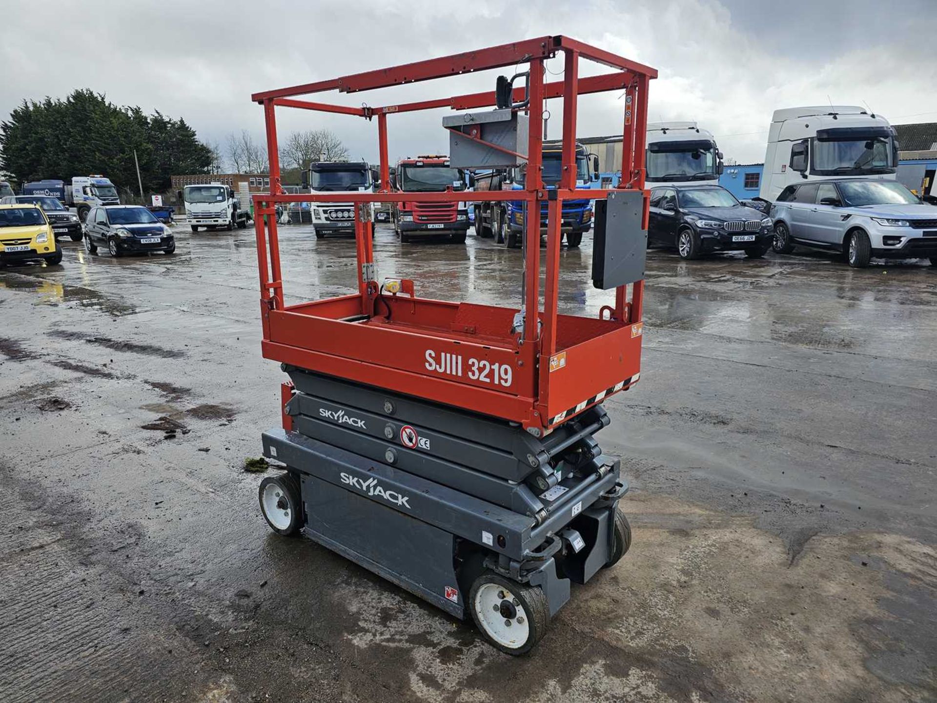 2018 Skyjack SJ3219 Wheeled Scissor Lift Access Platform - Image 5 of 14