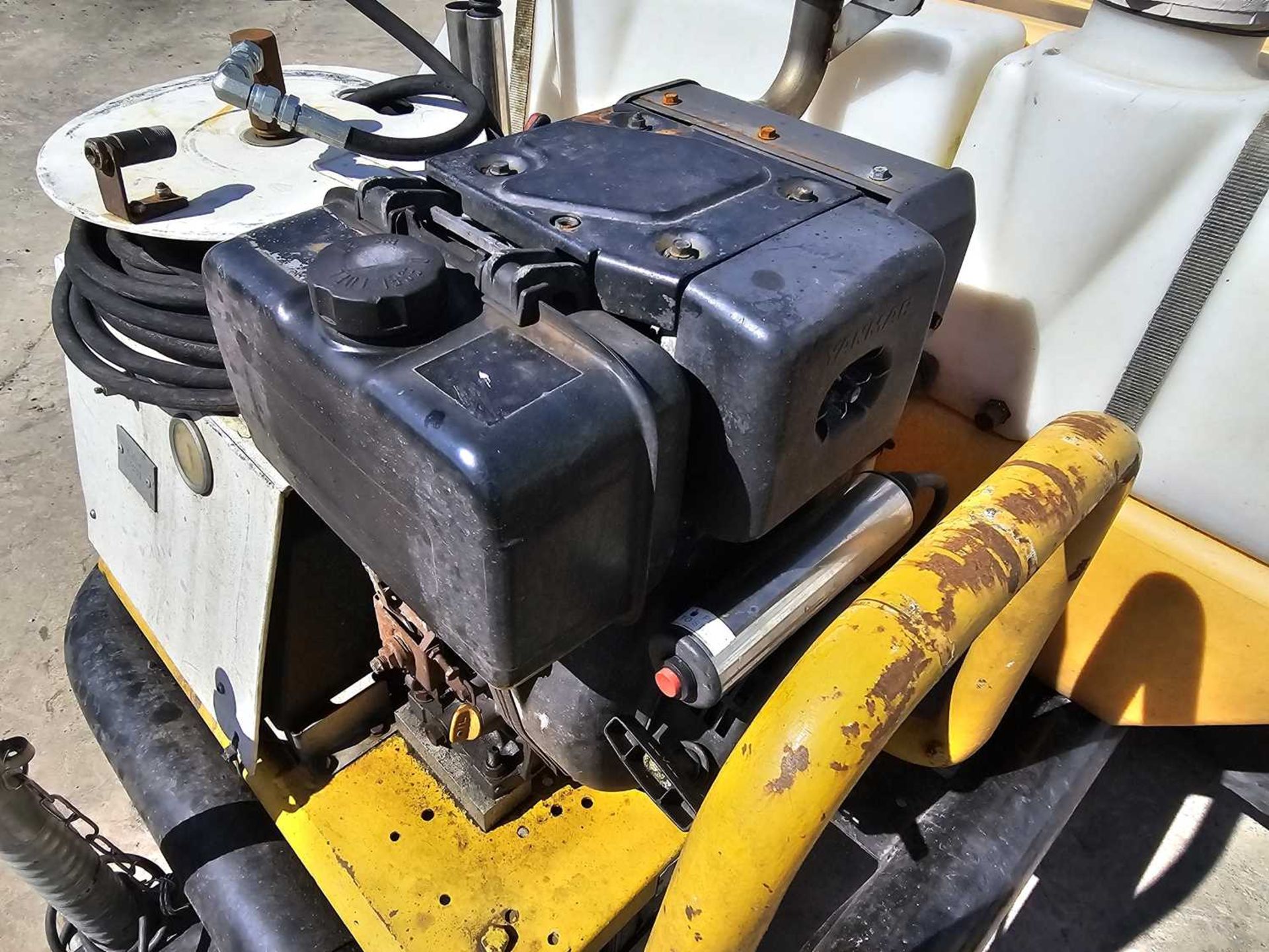 Brendon Bowsers Single Axle Plastic Water Bowser, Yanmar Diesel Pressure Washer - Image 9 of 17