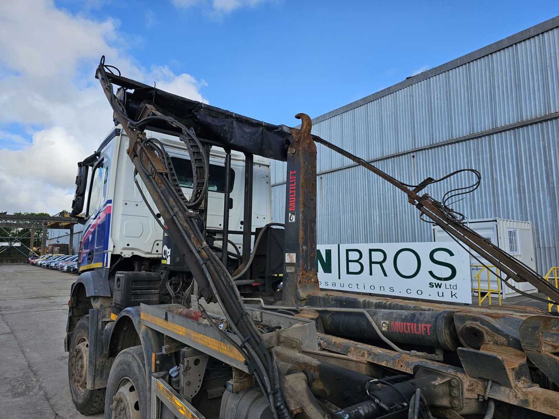Mercedes Arocs 8x4 Hook Loader Lorry, Multilift Gear, Easy Sheet, Automatic Gear Box, A/C - Image 15 of 23