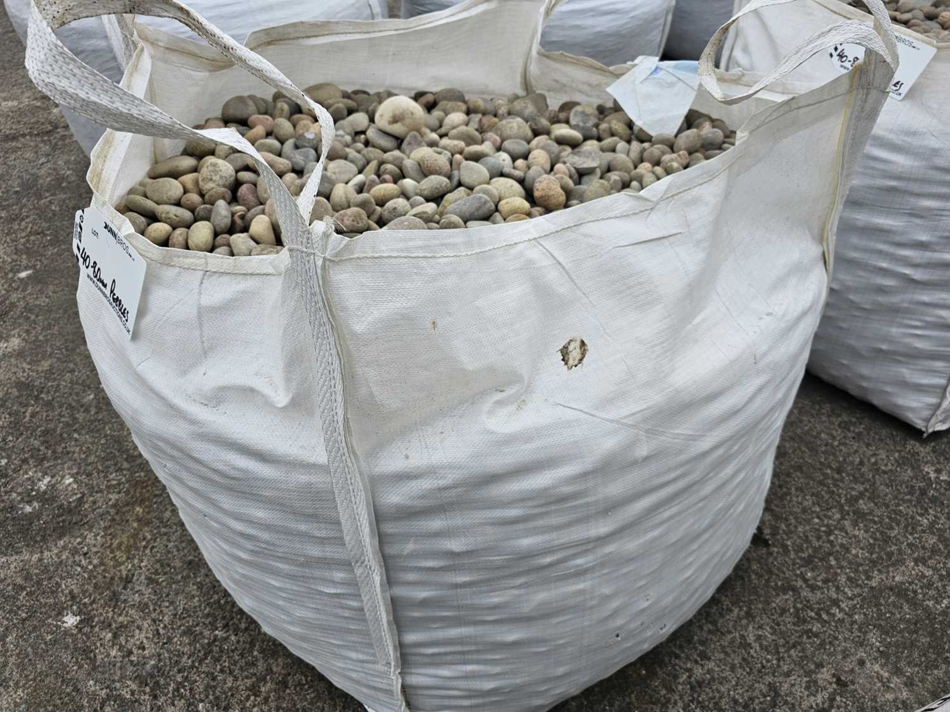 Bulk Bag of 40mm - 80mm Pebbles - Image 2 of 2