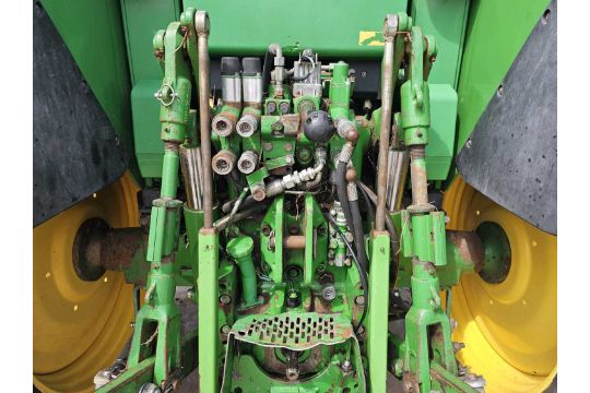 John Deere 6320 4WD Tractor, Quicke Q40 Loader, 3 Spool Valves, A/C - Image 15 of 28