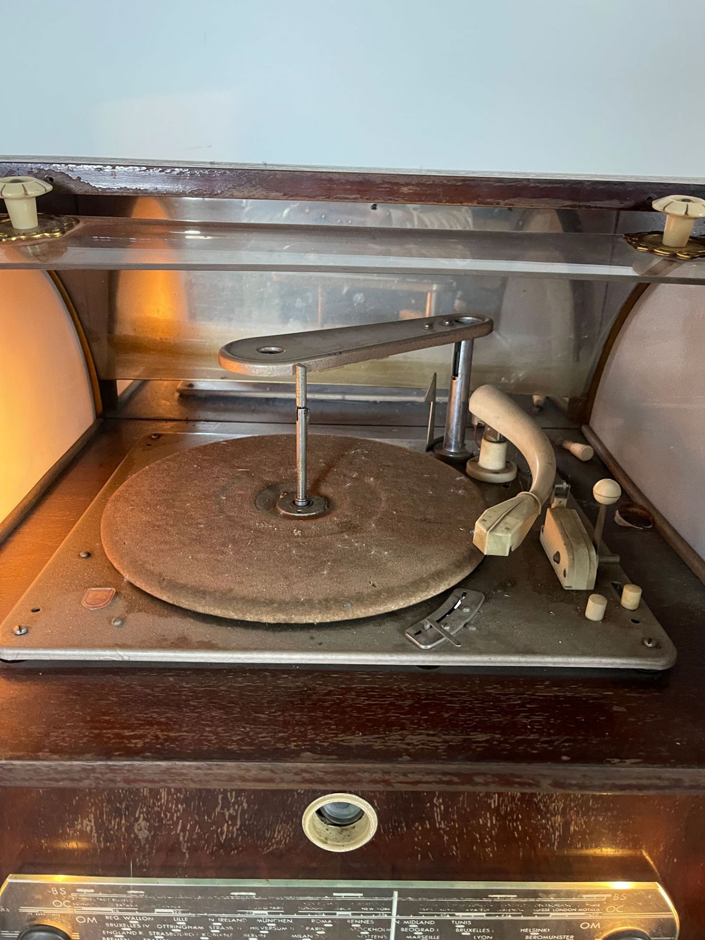 Mid-Fifties Valcke Heule Belgian Coin-Op Radio & Record Player - Image 12 of 15