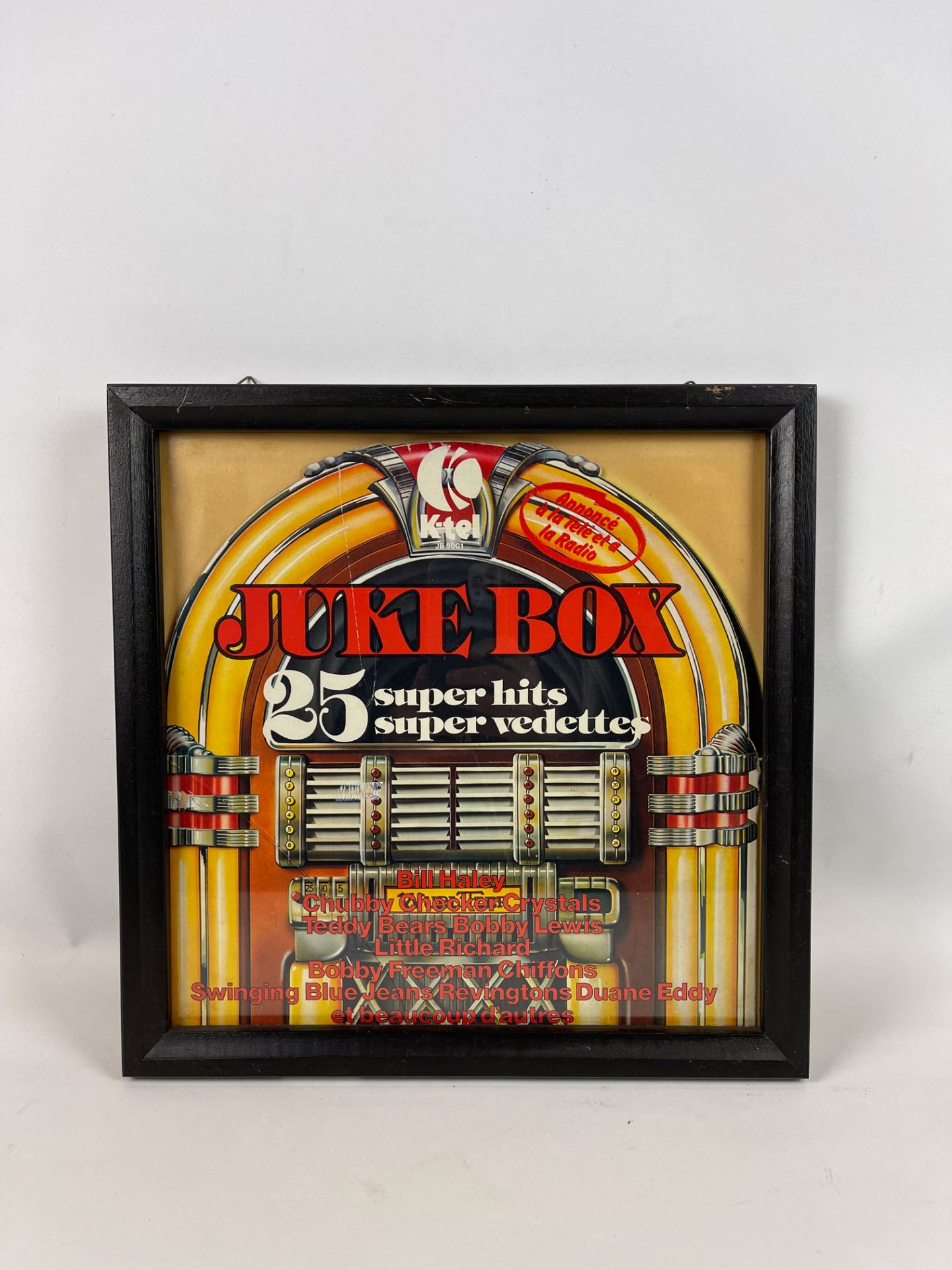 Framed 1977 Juke Box 25 Super Hits Record Cover - Image 2 of 3