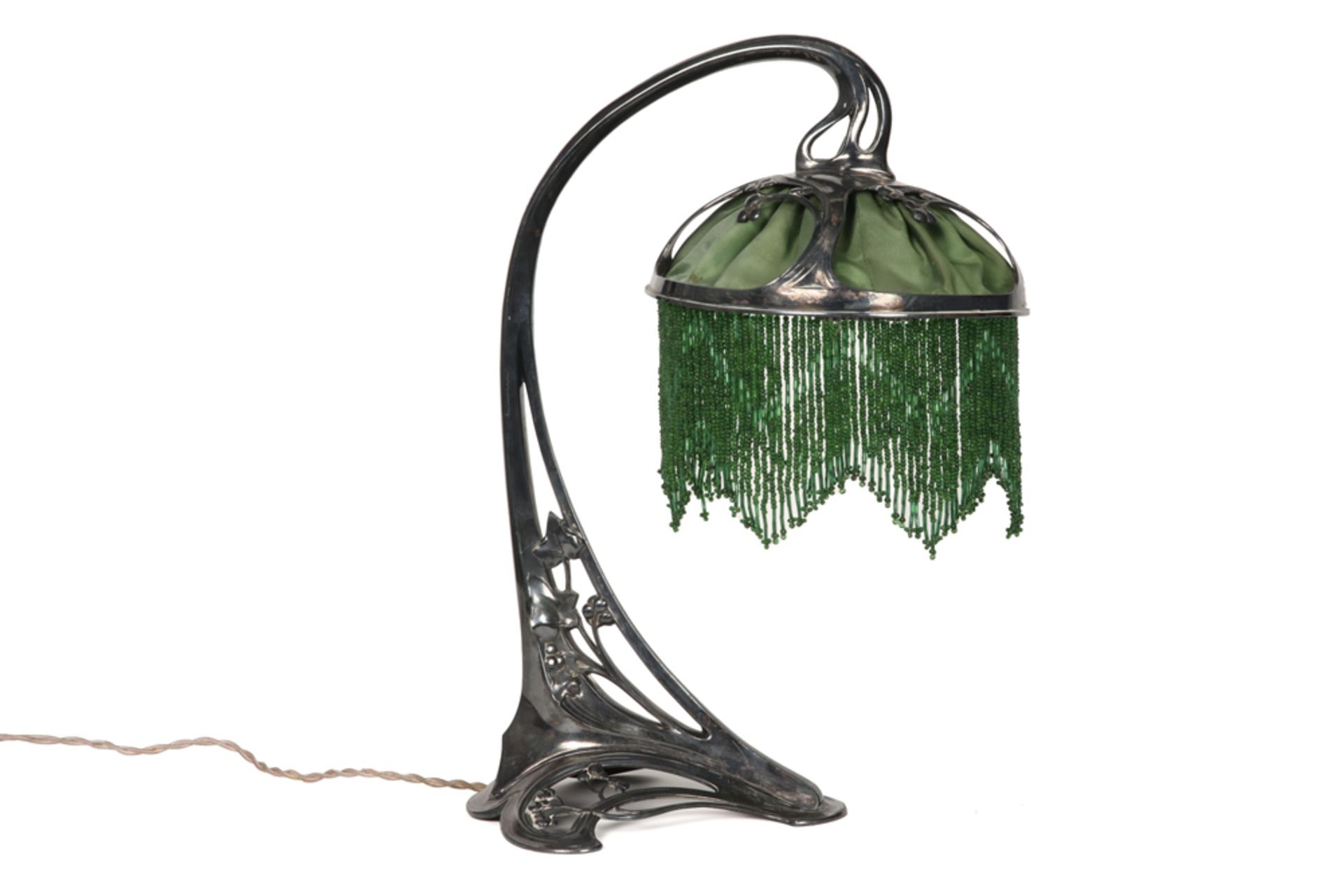 quite rare WMF marked Art Nouveau desk lamp with typical ornamentation || WMF vrij zeldzame Art