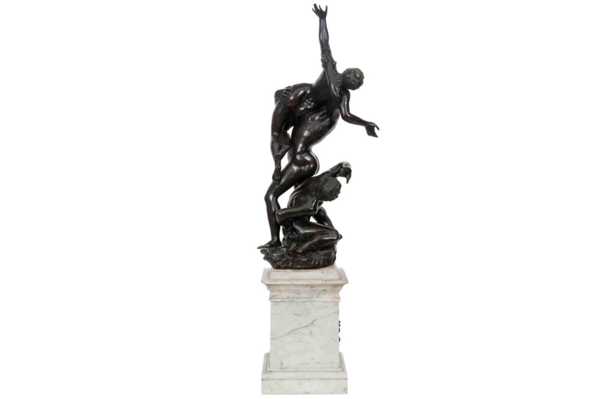 antique "Grand Tour" sculpture in bronze on a marble base with bronze basreliefs || ROUWKOOP antieke - Image 3 of 6