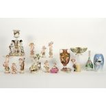various lot with figures and others in porcelain || Lot bibelots en snuisterijen in porselein