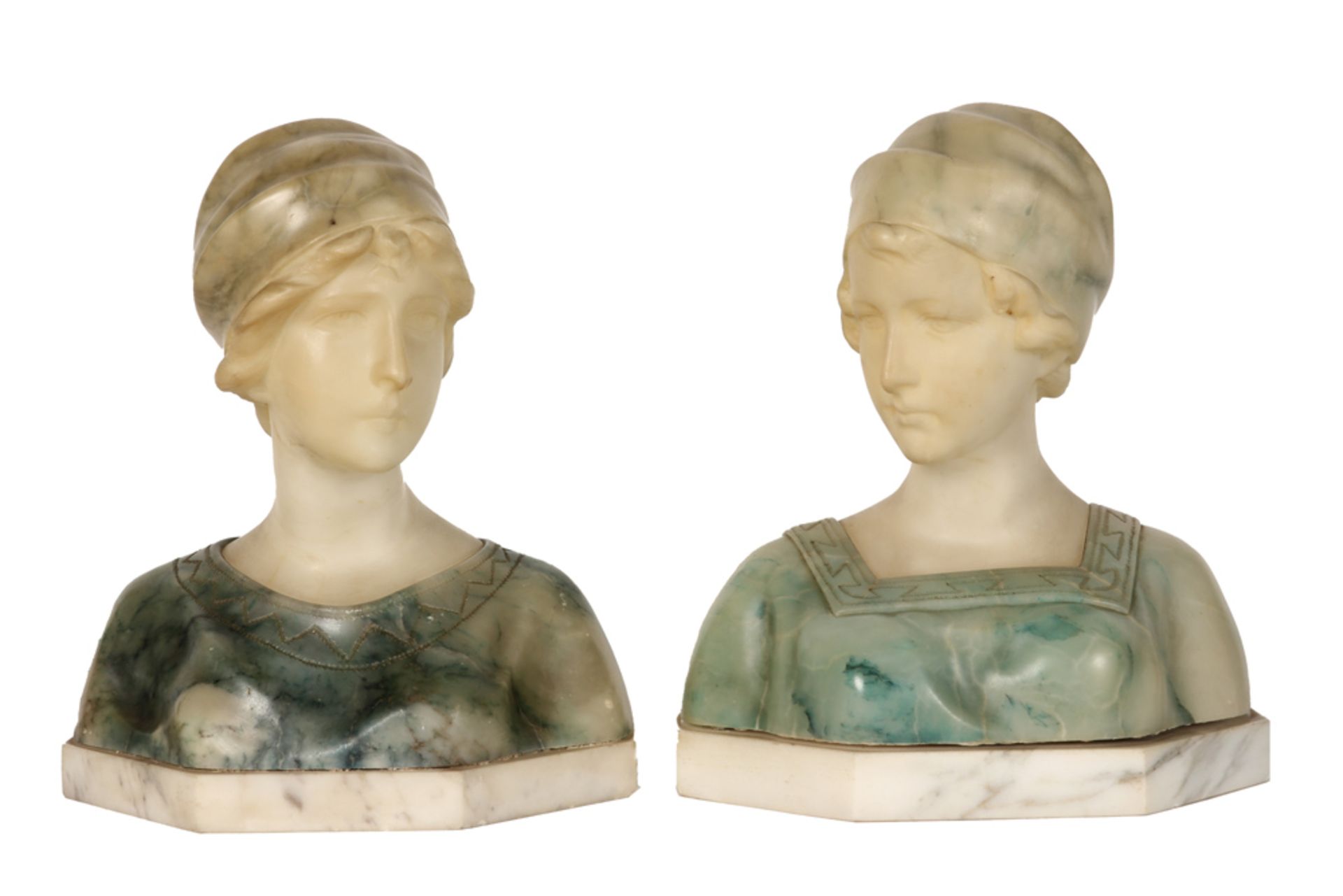 pair of antique sculptures in alabaster and marble - signed Richard Aurili || AURILI RICHARD (1834 -