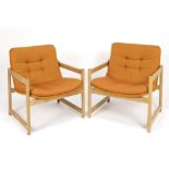pair of Artifort marked vintage design chairs || ARTIFORT paar vintage designzeteltjes bekleed met