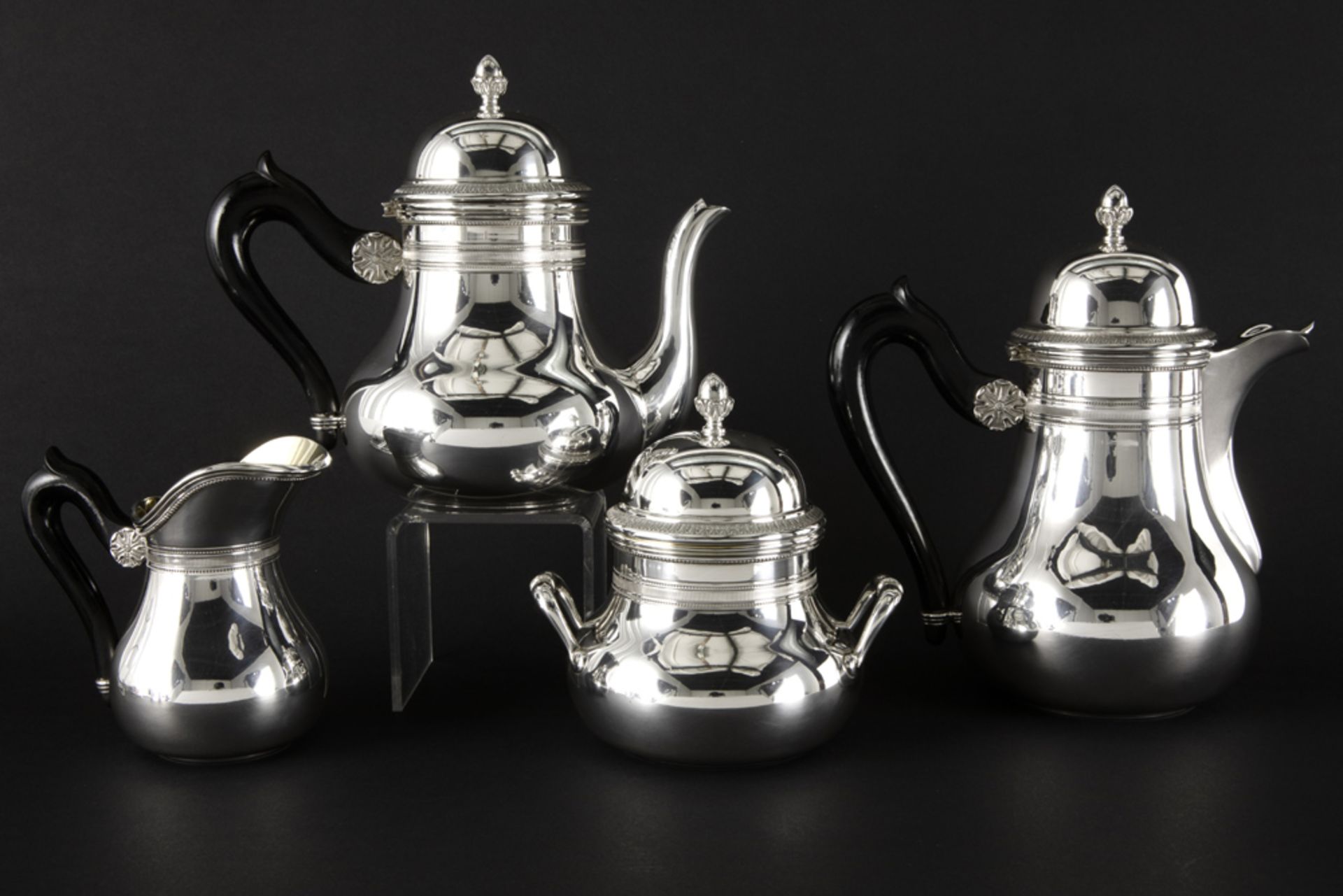 antique Belgian 4pc neoclassical coffee and tea-set in marked silver || Antiek Belgisch vierdelig - Bild 2 aus 3