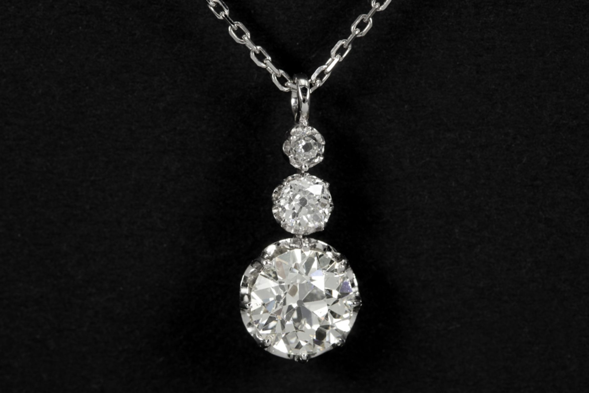 'antique' pendant in platinum with a quite big 2,38 carat quality old brilliant cut diamond and