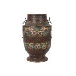 antique Chinese marked vase in bronze and cloisonné || Antieke Chinese gemerkte vaas in brons en