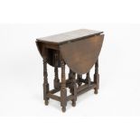 small antique English gateleg table with drawer in oak || Antieke kleine Engelse gatelegtafel met