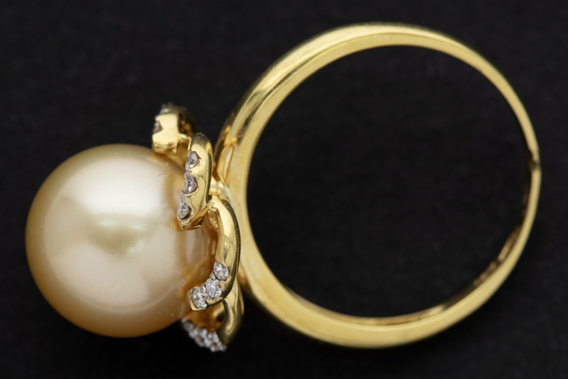 matching "Saria & C° Antwerp" ring in yellow gold (18 carat) with a typical "Saria South Sea pearl - Bild 2 aus 2