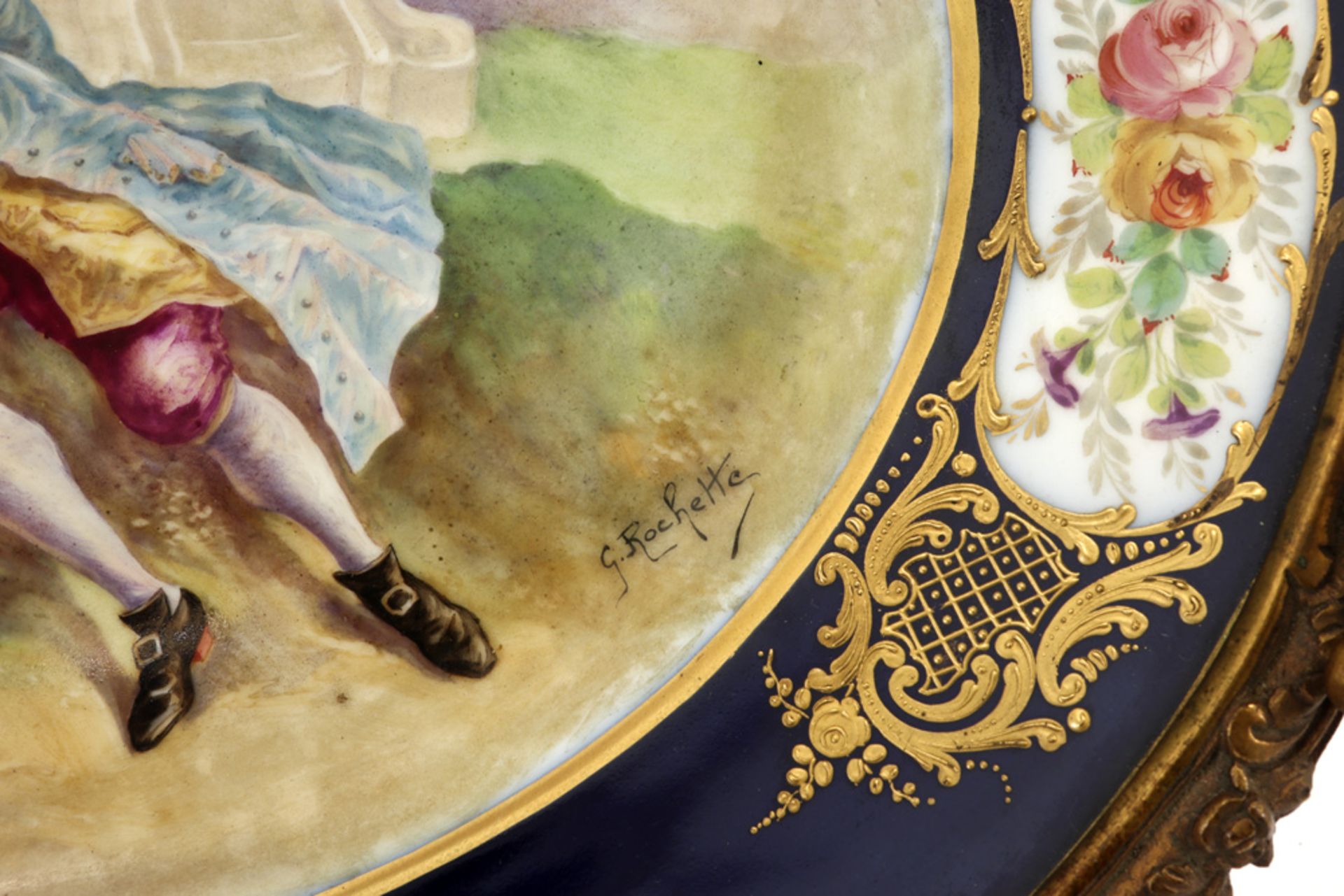 oval dish in Sèvres marked porcelain with paintings, signed Rochette, and with mounting in gilded - Image 3 of 5