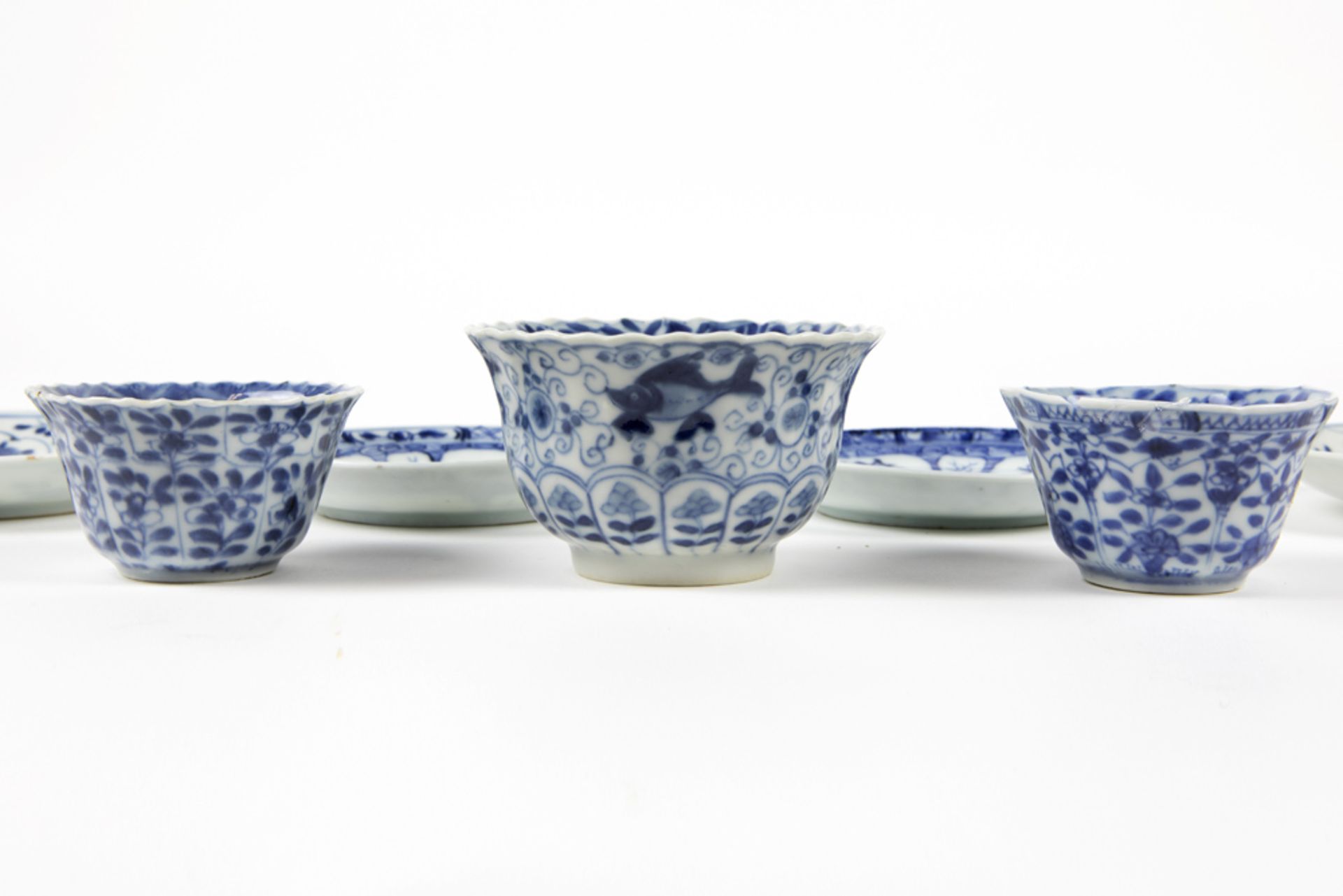 eight pieces of 18th Cent. Chinese porcelain with blue-white decors : five small plates and three - Image 3 of 3