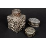 Chinese tea box in silverplated brass with an embossed dragons decor & two small Chinese marked