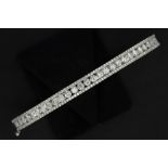 bracelet in white gold (18 carat) with ca 2,20 carat of high quality brilliant cut diamonds ||