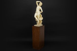 antique "Dancing lady" sculpture in alabaster - signed Guglielmo Pugi sold with a wooden pedestal ||