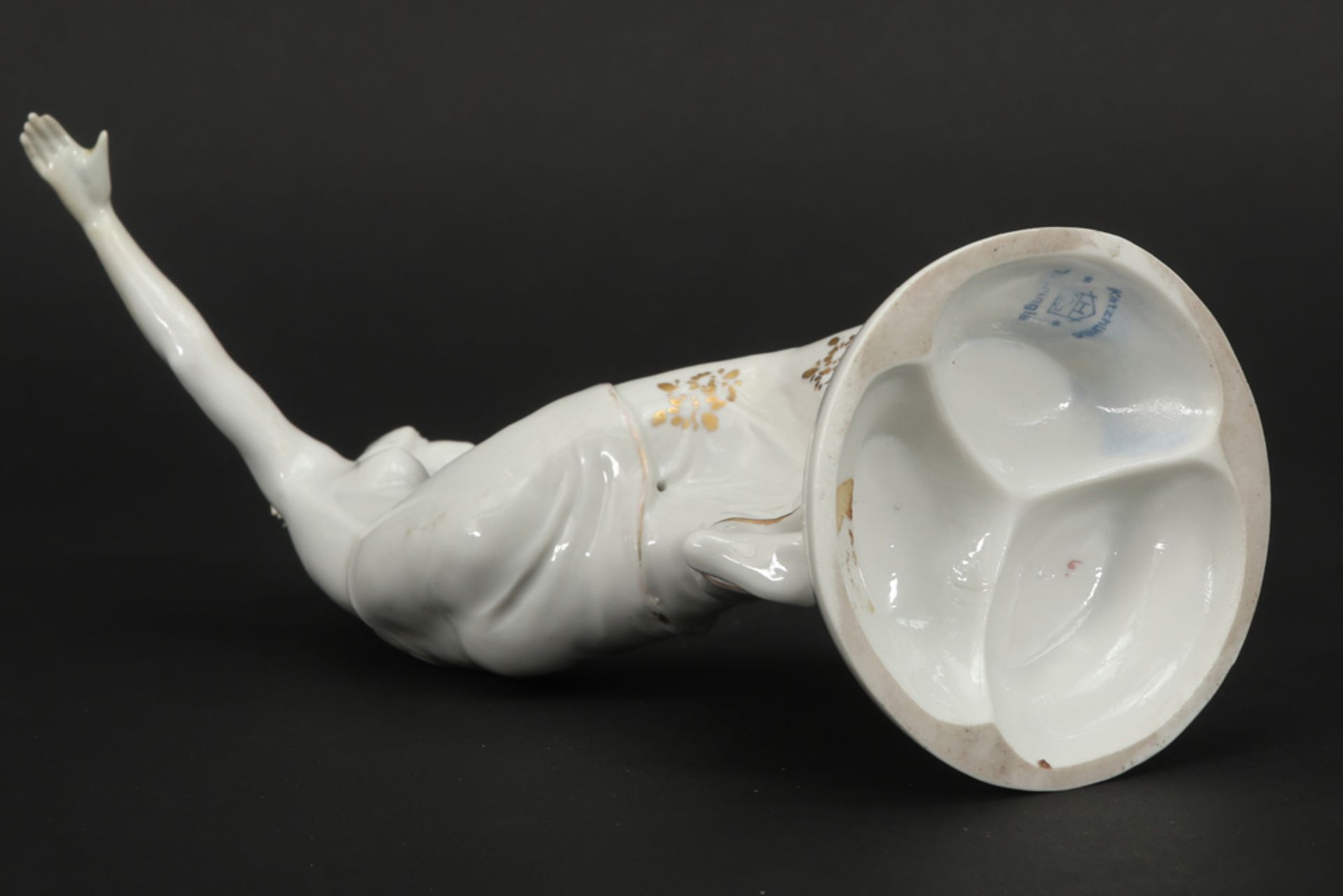 Katzhutte marked Art Deco figure in porcelain || KATZHUTTE Art Deco-bibelot in porselein : " - Image 5 of 6